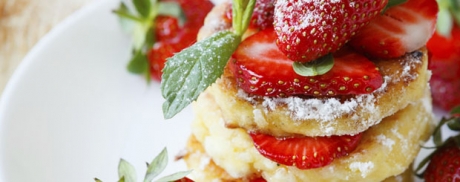 Ricotta-Pancakes mit Erdbeeren