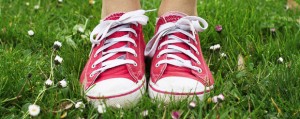 Stoff- und Synthetik-Schuhe richtig pflegen